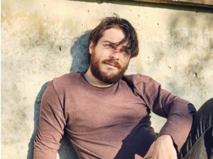 Aviv Gilad – On the Farm