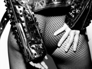 Jane N’ The Jungle – DIRTY DOG