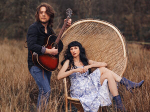 Hannah Sanders & Ben Savage – Polly O Polly