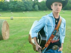 Maddox Ross – How a Cowboy Rolls