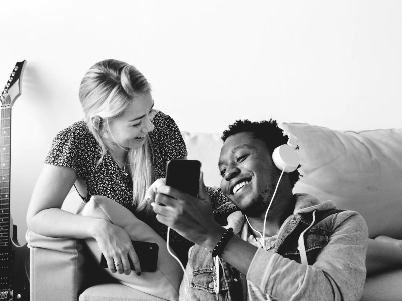 music-friends.jpg music-friends.jpg